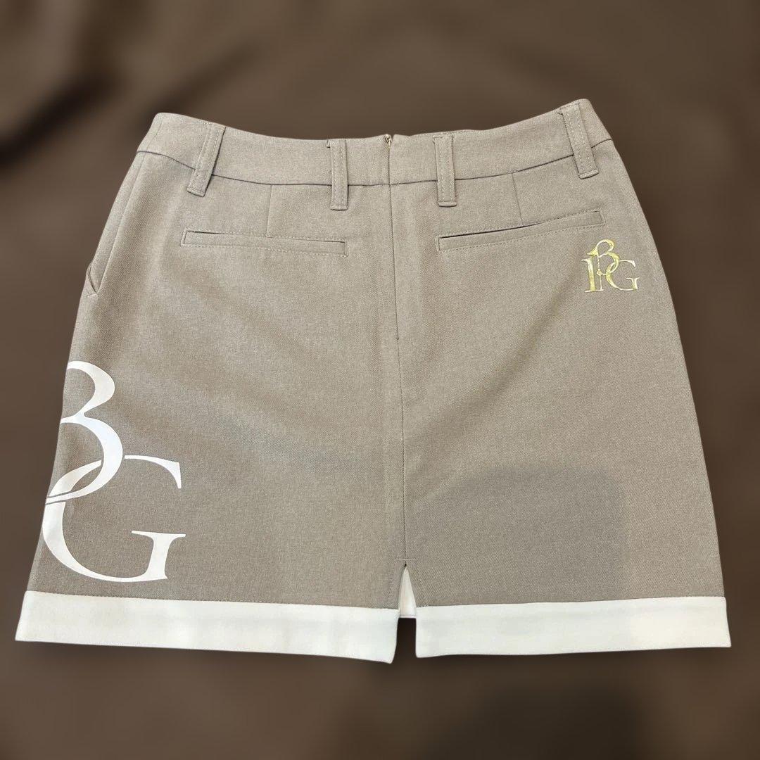 【未使用】1PIU1UGUALE3 /ウノピゥ スカート　サイズII BG