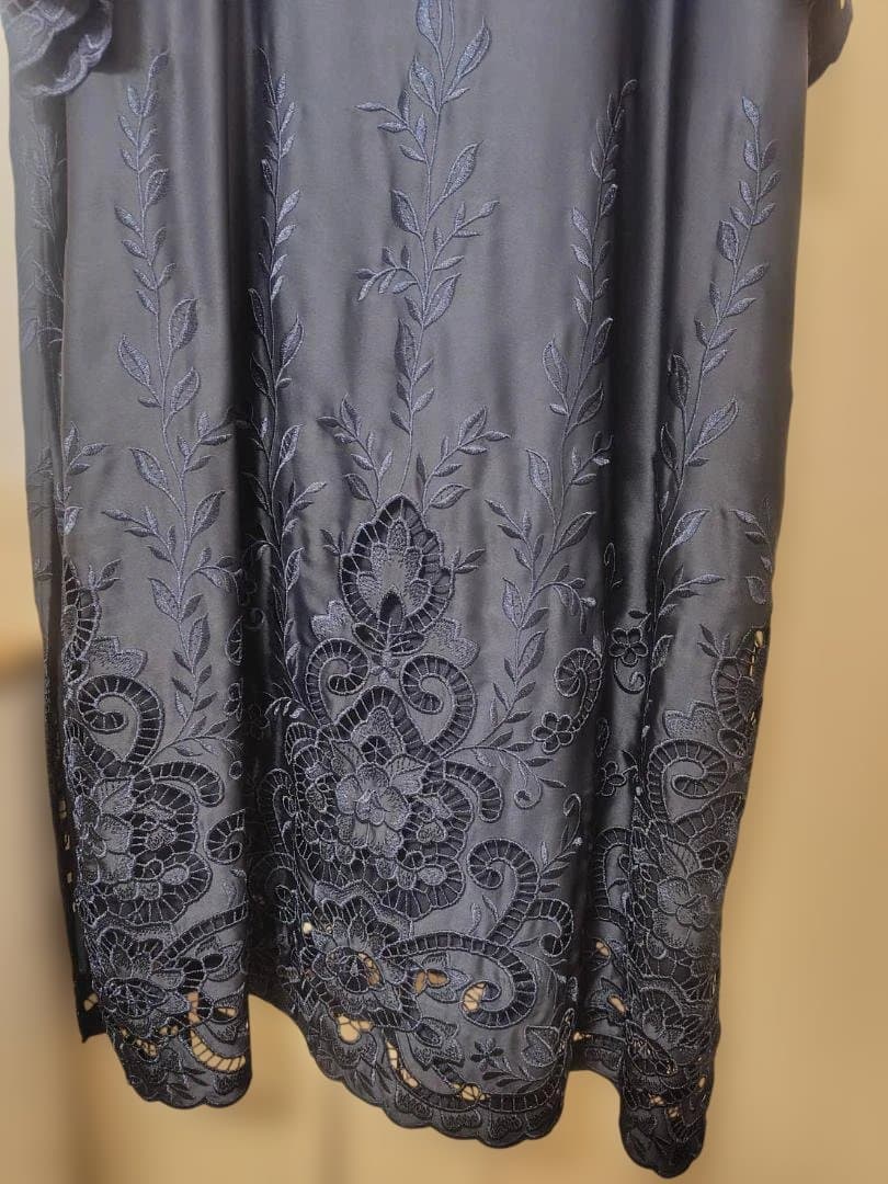 刺繍入りネイビーマキシドレス　礼装　パーティードレス