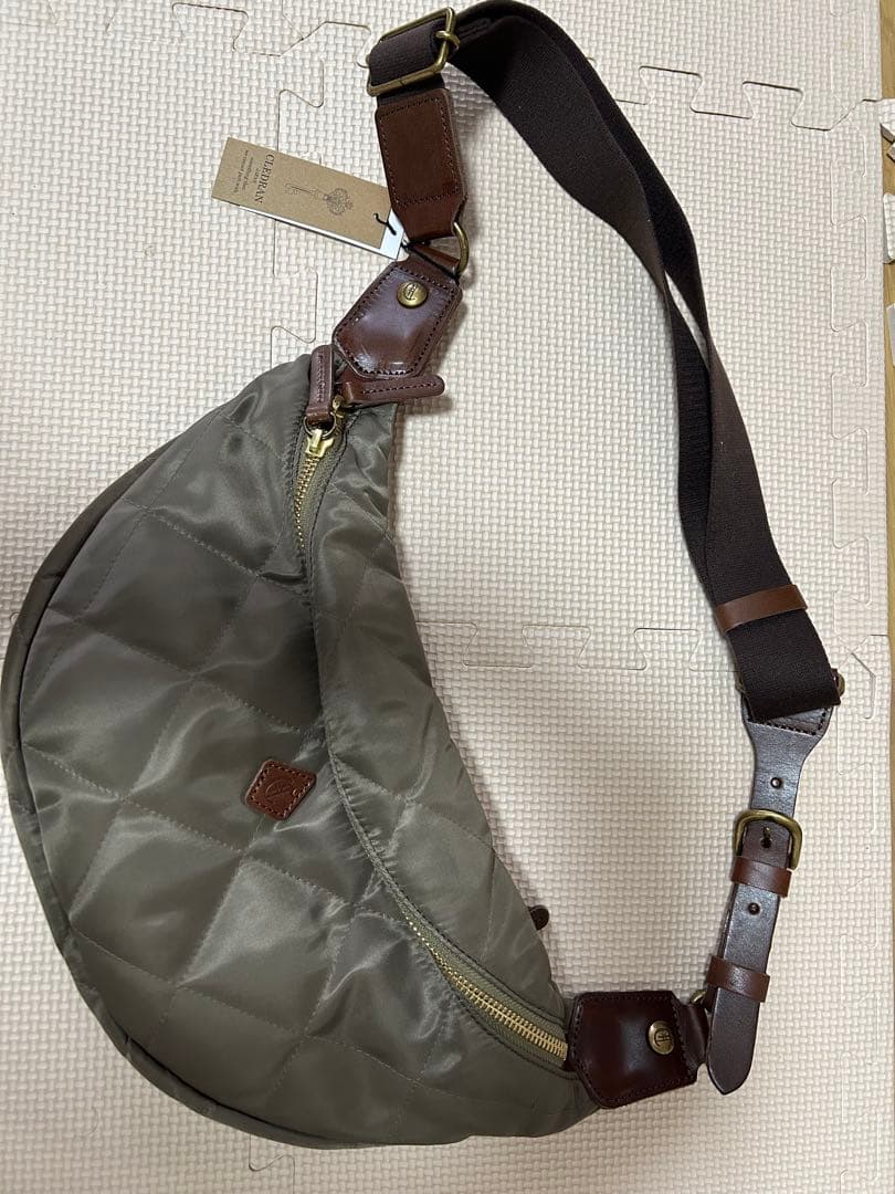 値下げ❗️CLEDRAN キルティングボディバッグ ブラウン