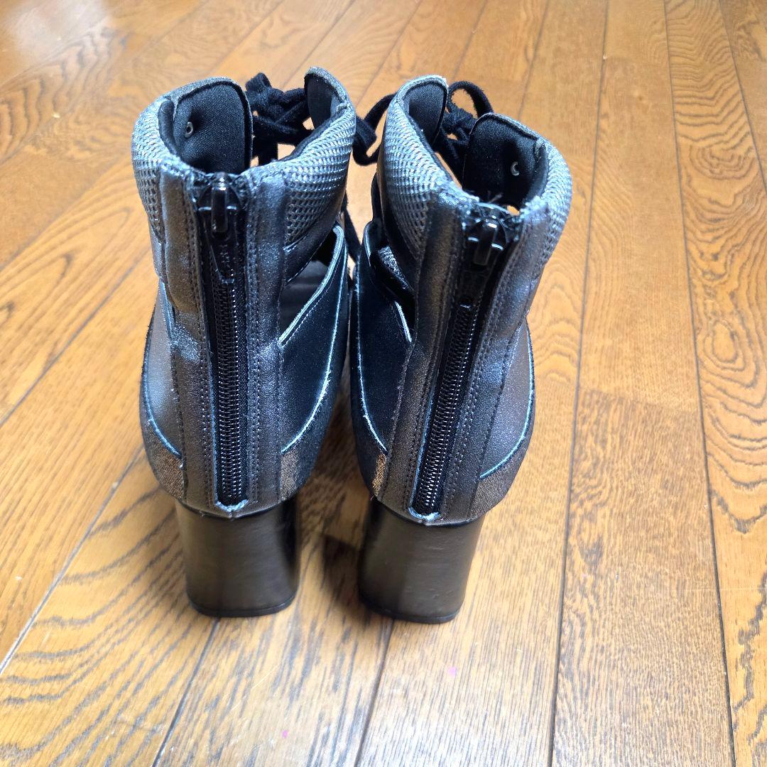 スニーカーチャンキーブーサン(シルバー)