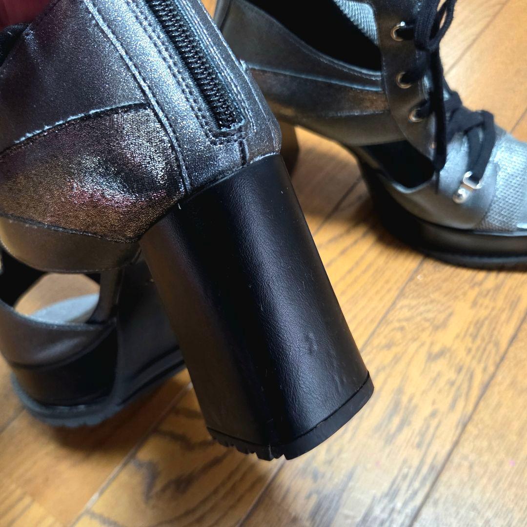 スニーカーチャンキーブーサン(シルバー)