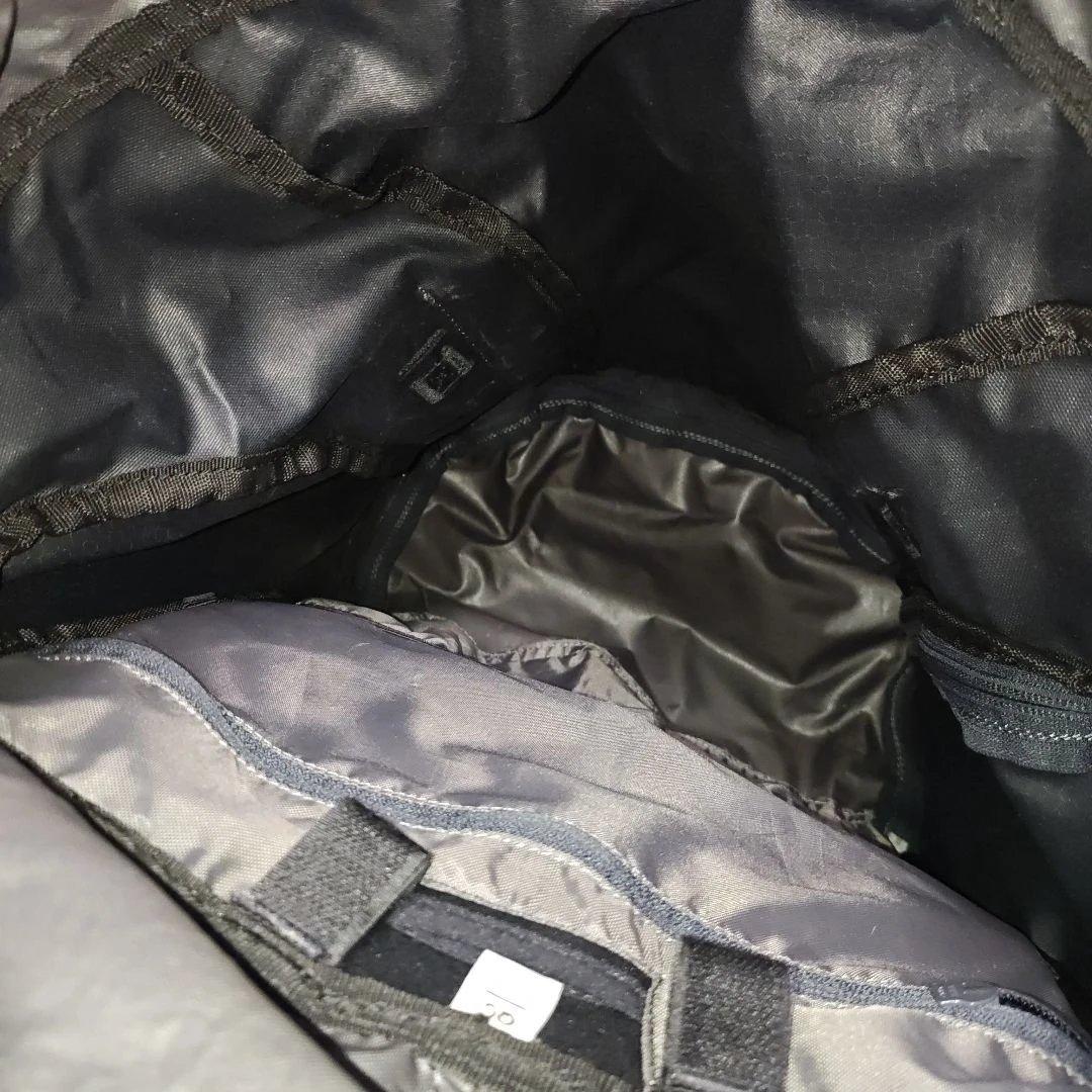 アコンカグア　45L バックパック　USHUAIA　レインカバー付き　ウスアイア