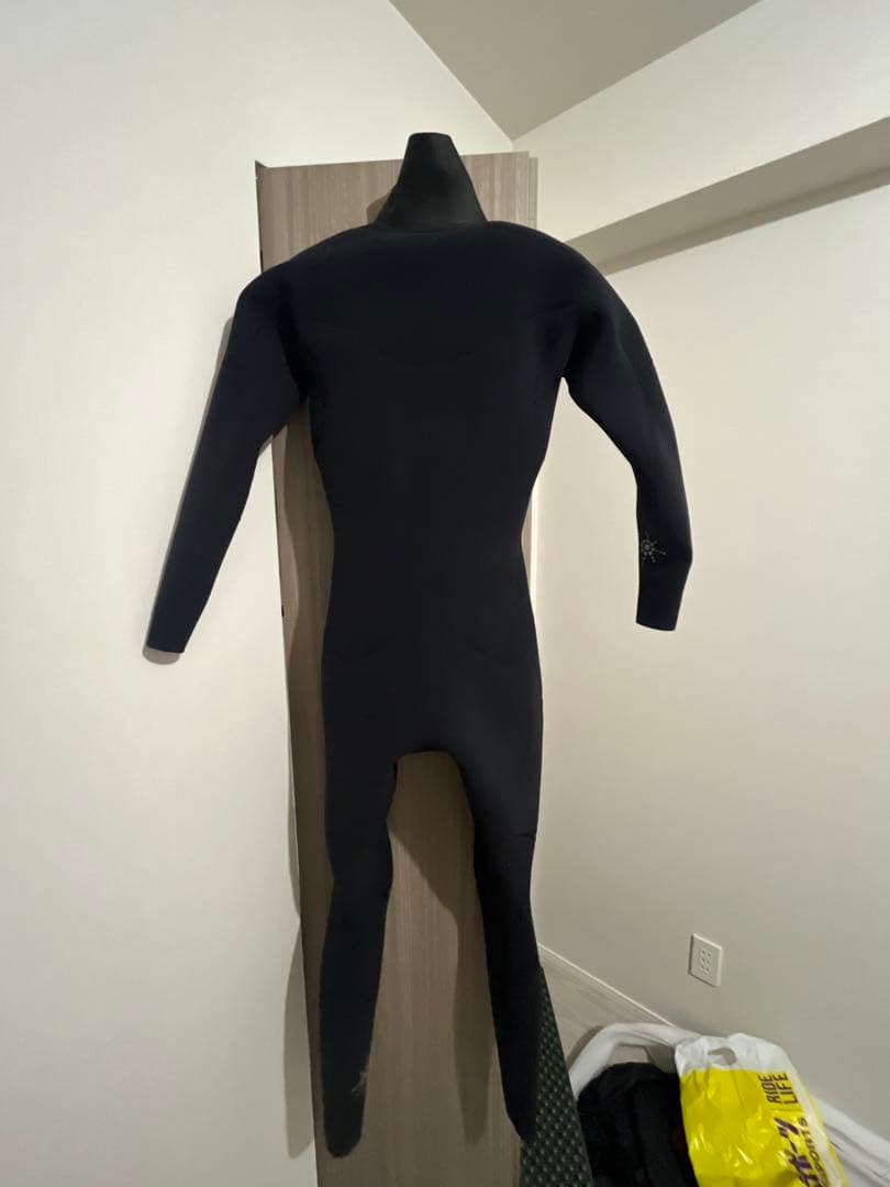 Coltexセミドライウェットスーツ all 4mm