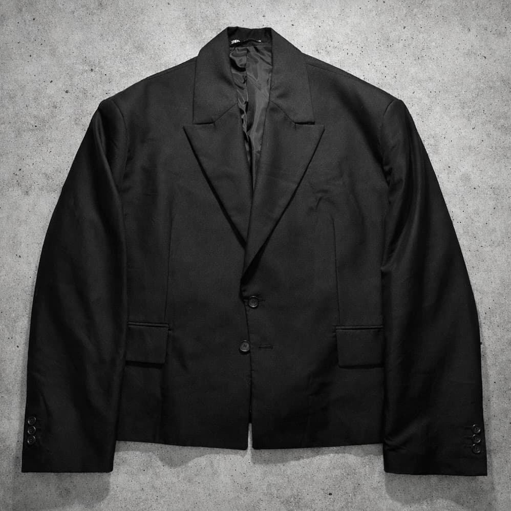 【完売品✨️】ZARA オーバーサイズ CROPPED-FIT ブレザー