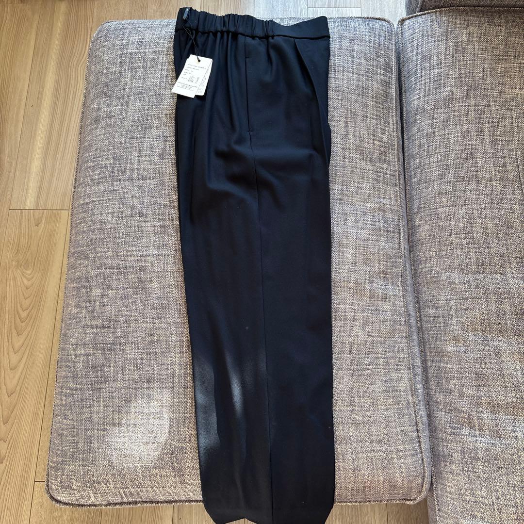 新品未使用 yori ハンサムパンツ 34 タグ付