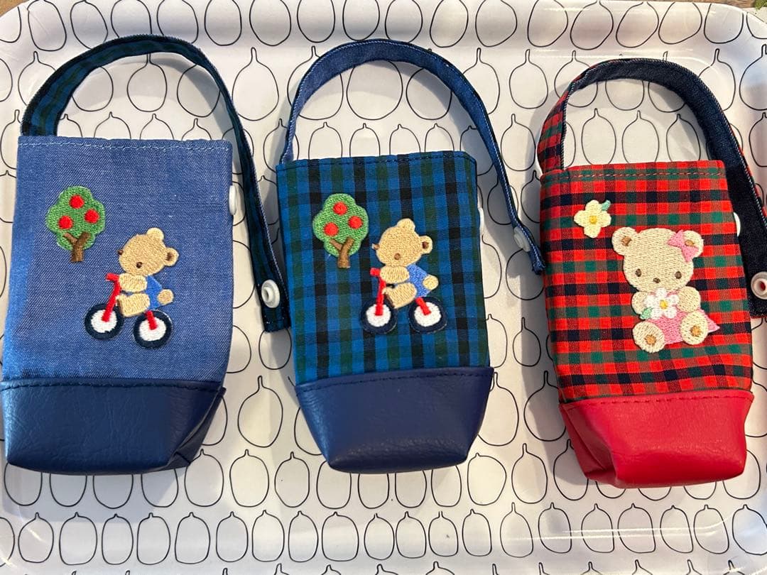 haru【新品&送料無料】ファミリア風　ジェルケース　消毒