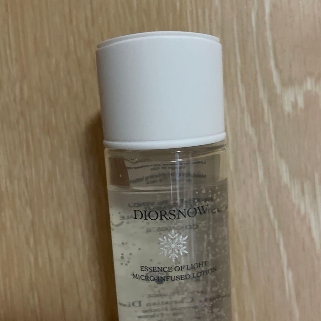 ディオール スノー エッセンス ホリデー 2024 おまけ付き