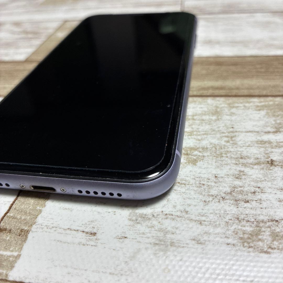 美品Apple iPhone 11 128GBラベンダー 本体