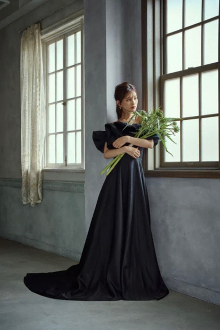 ドレスプロダクション　オフショルダー Aラインドレス ブラック（W274BK）