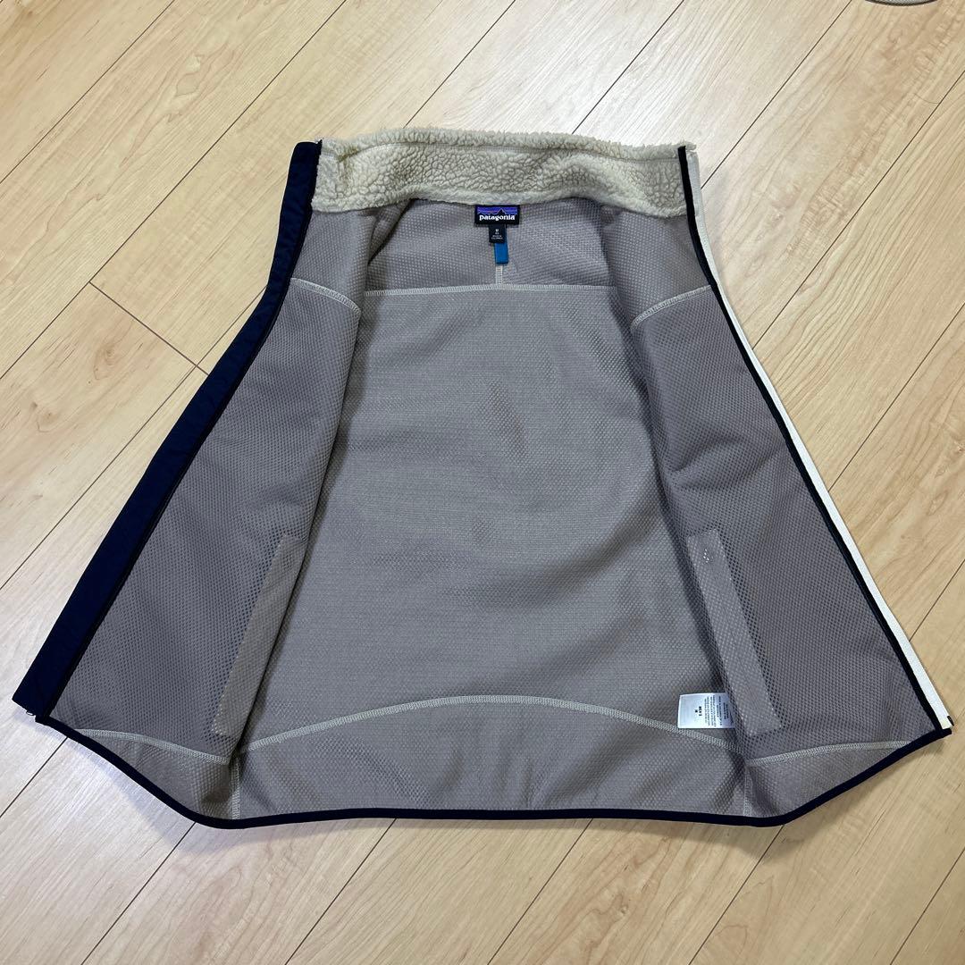 patagonia フリースベスト Mサイズ ベージュ/ネイビー