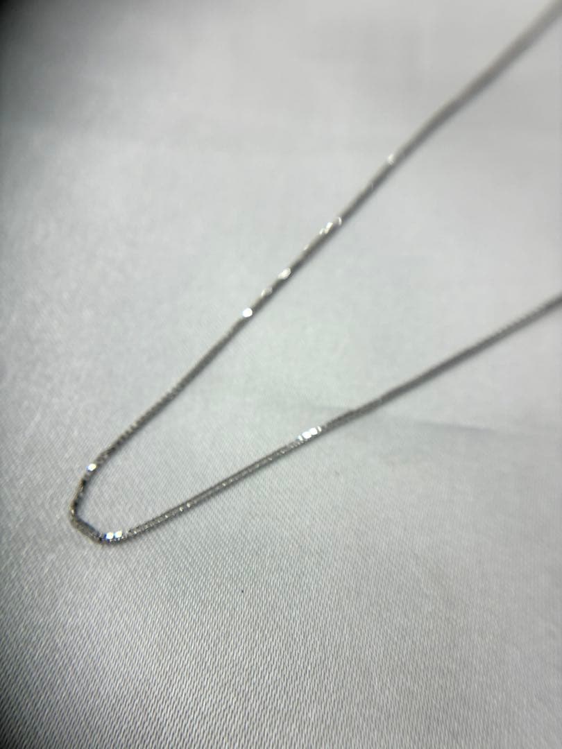 定番品:K18WGチェーンネックレス　45㌢ 0.7㍉幅