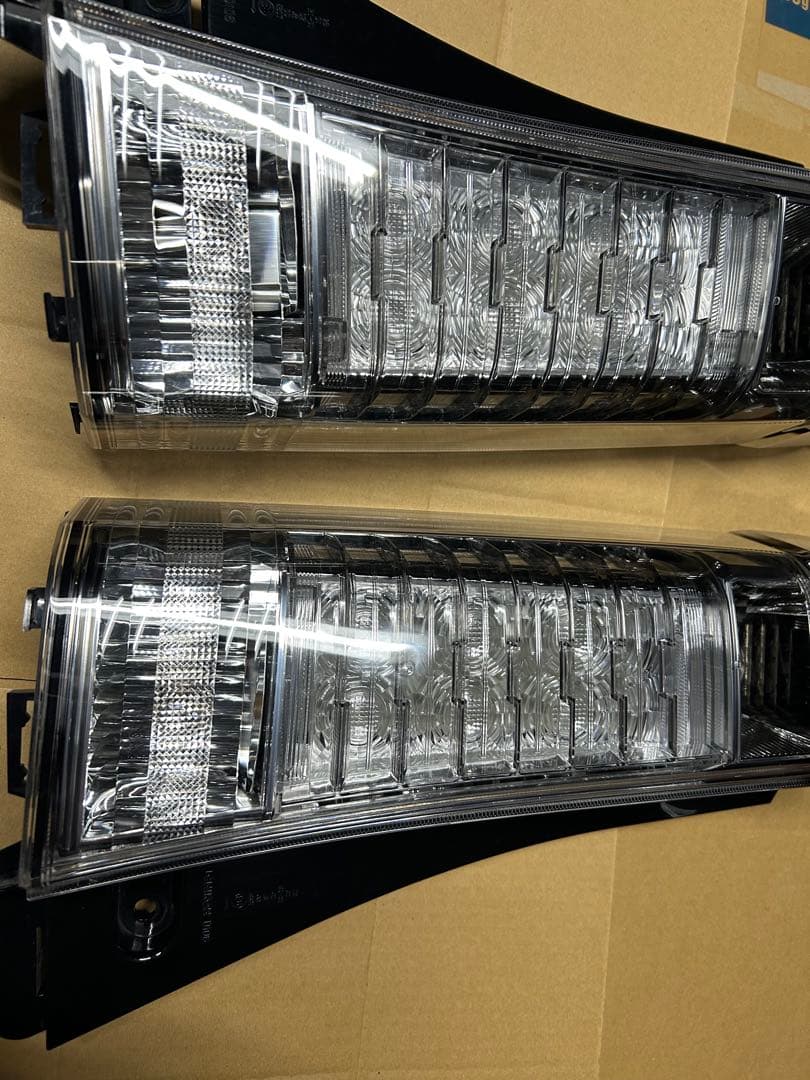 Nボックス　カスタム　テールライト　レンズ　LED JF1 JF2 純正品