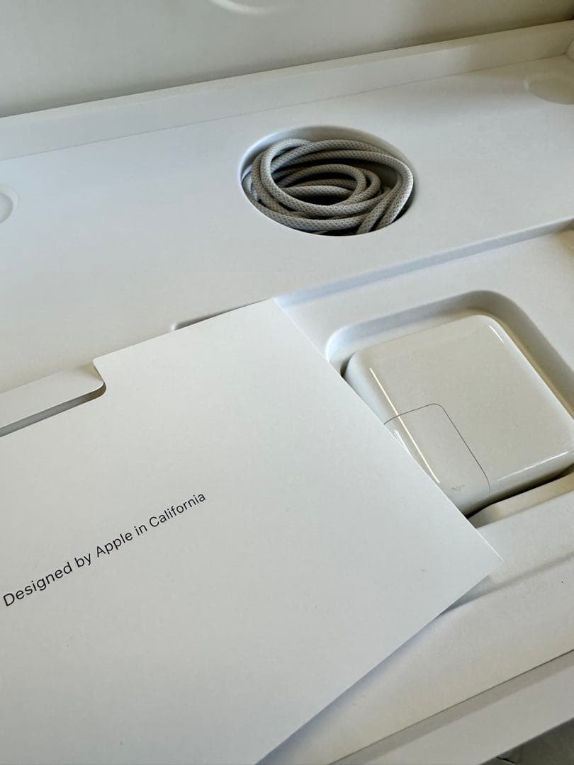 MacBook Air13㌅　M3 256GB