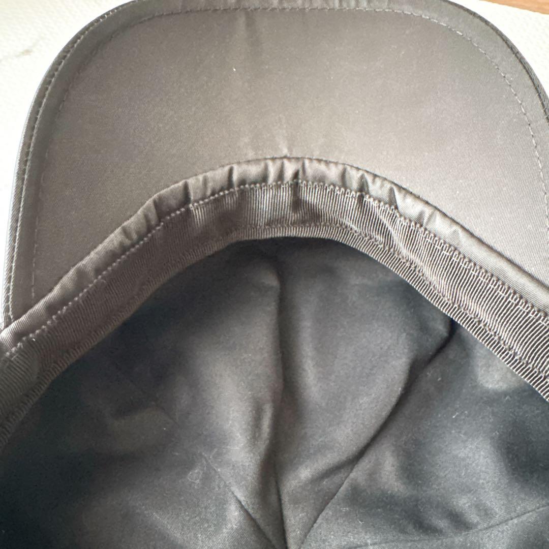 PRADA ブラックナイロンキャスケット L レディース