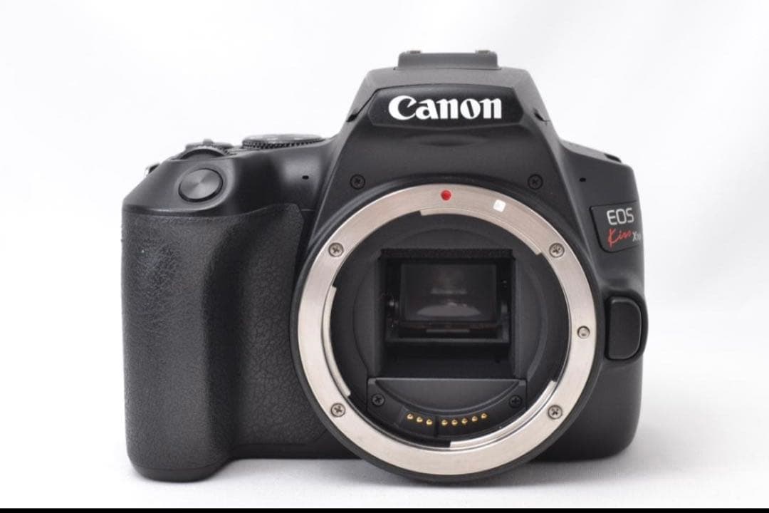 ■ 美品 ■ キャノン　Canon Kiss X10 レンズキット