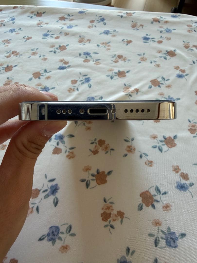 最終値下げ！iPhone13Pro 128GB シルバー