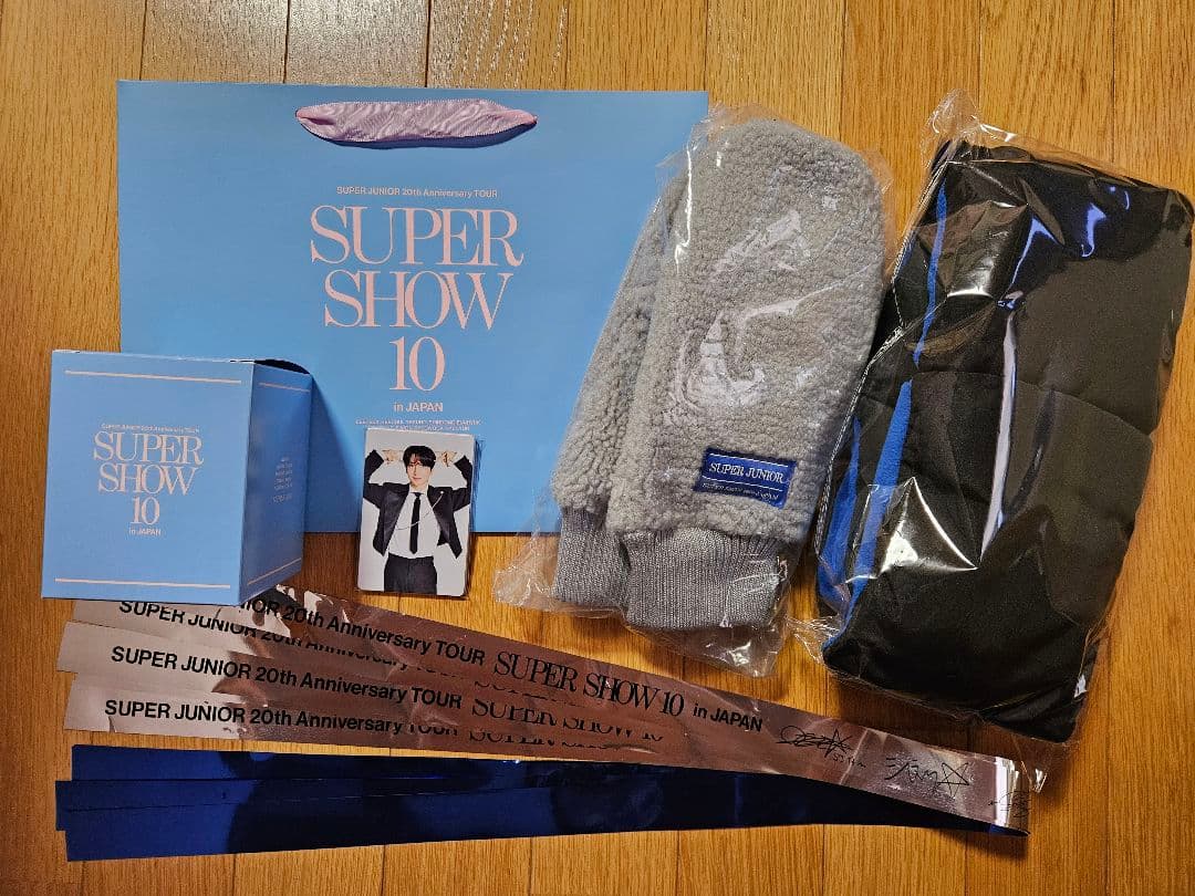 SUPER JUNIOR SS10プレミアムシート特典グッズ 13日トレカ 銀テ