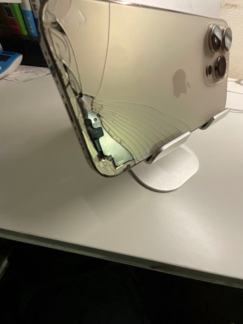 Apple iPhone 14 Pro ゴールド 本体