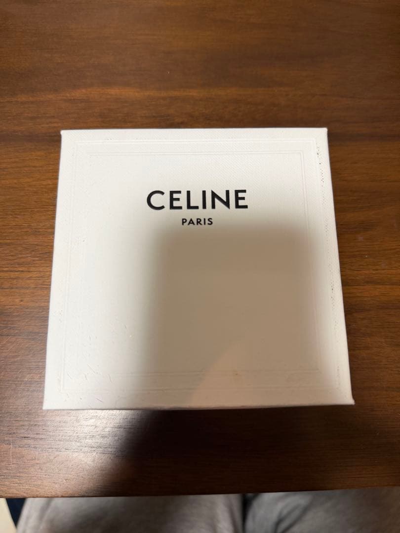 CELINE イニシャル　ネックレス