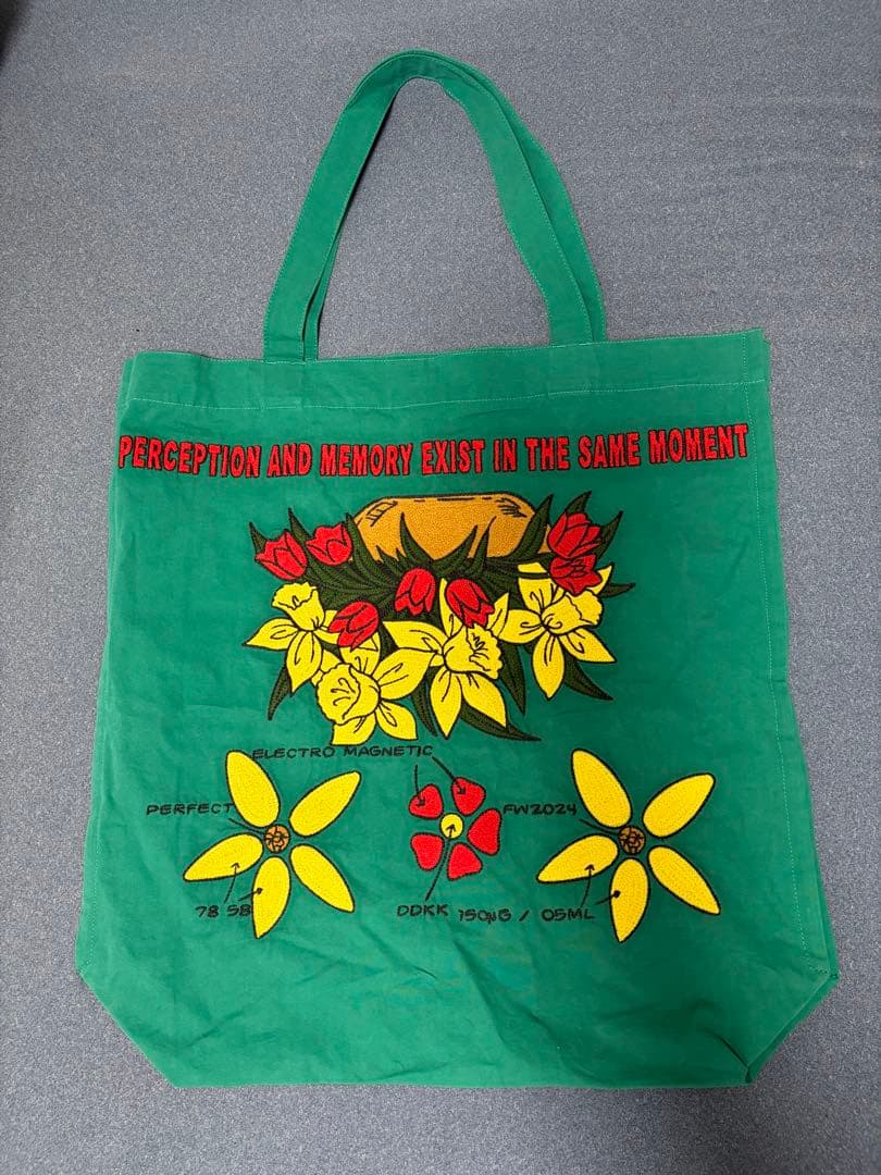 STONE  トートバッグ グリーン　刺繍ロゴ