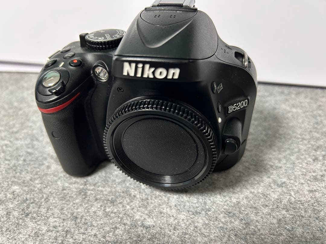 Nikon D5200 デジタル一眼レフカメラ 中古 レンズ付き