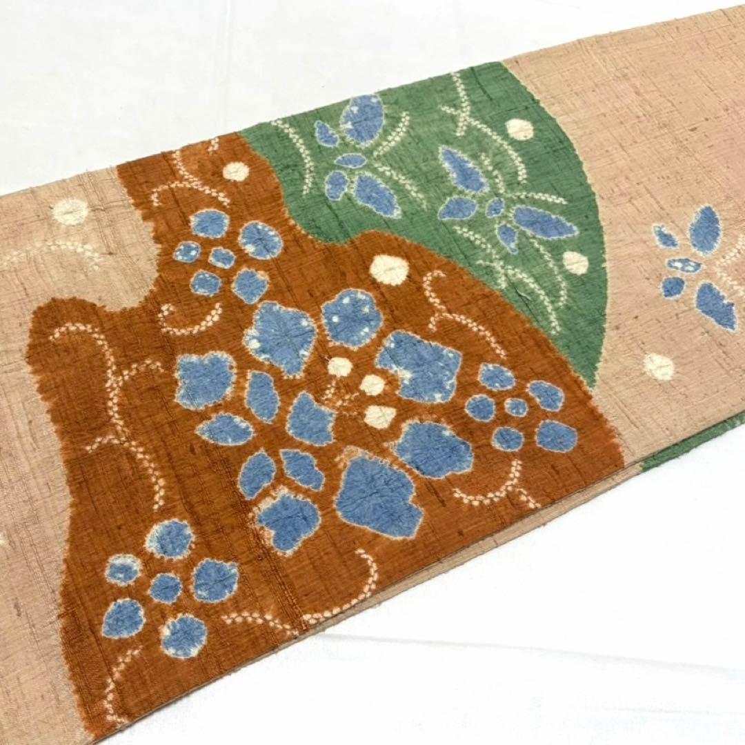 B5 蝶に花模様 絞り 薄茶色系 紬 正絹 太鼓柄 開き名古屋帯 シャレ帯