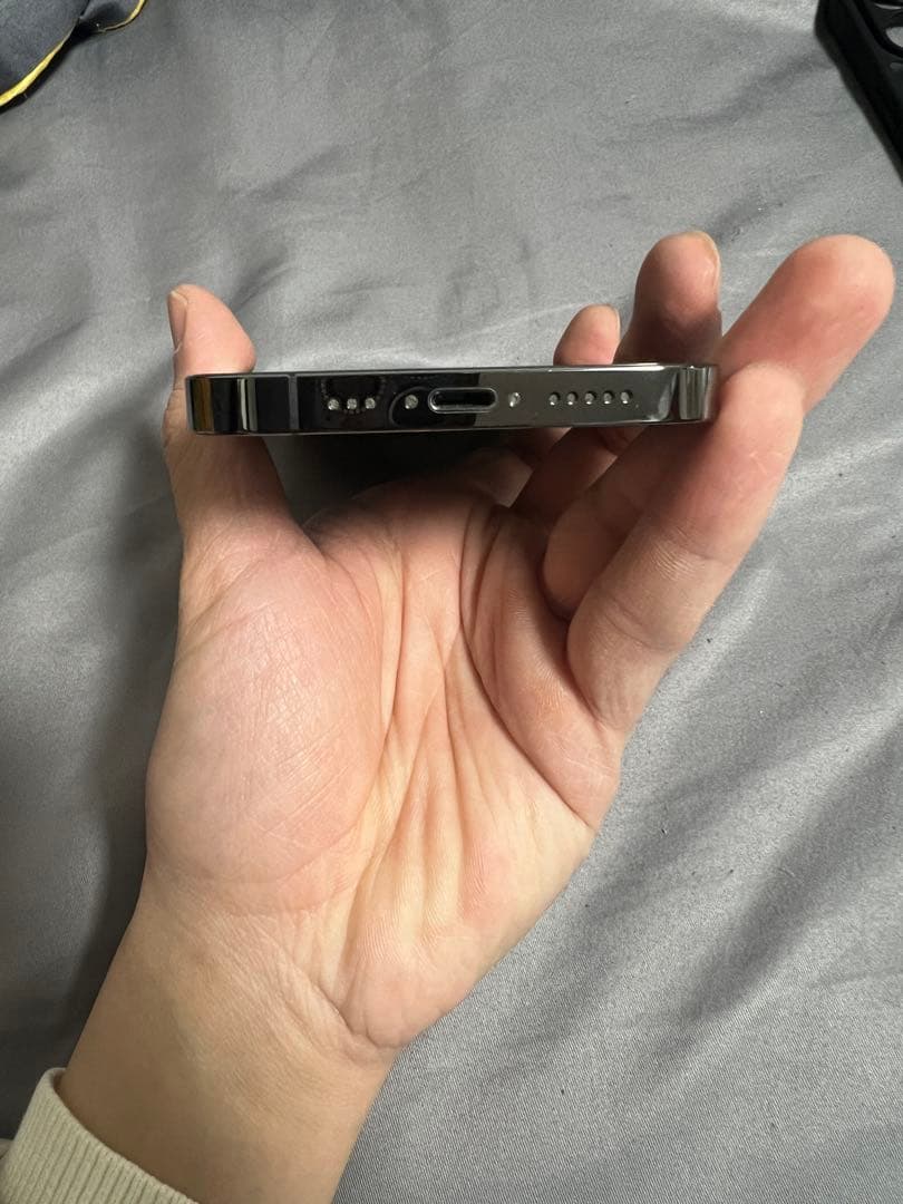 iPhone 13 Pro 256GB Sim フリーバッテリー100%