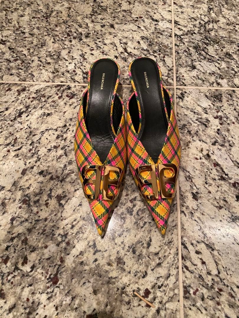 バレンシアガ　チェック柄 ミュール