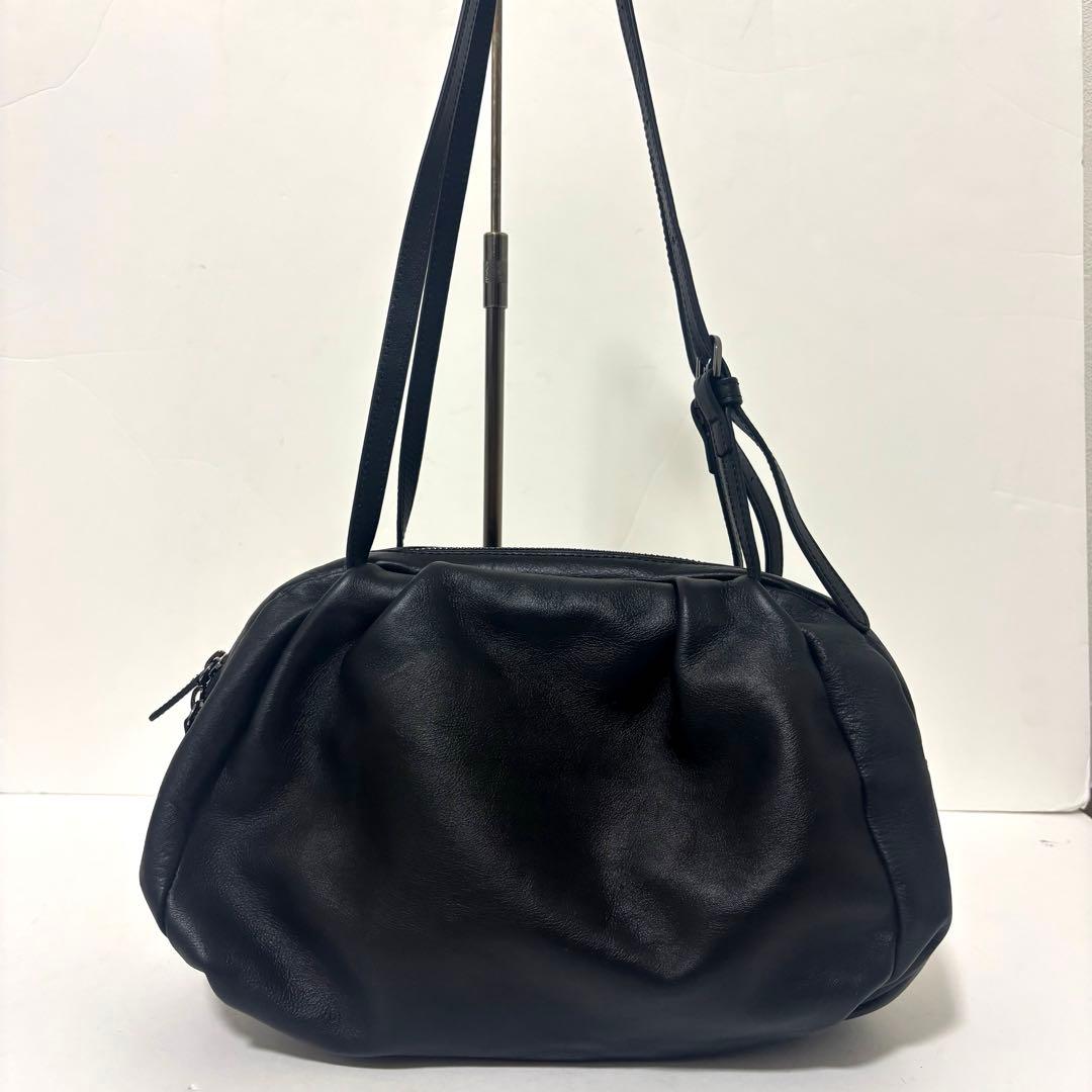 極美品 イアパピヨネ コロンボストンバッグ 黒