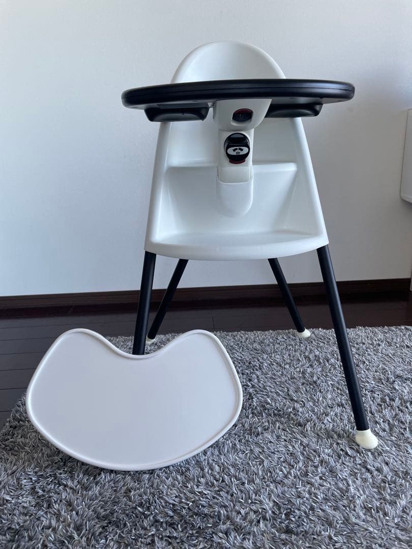 BABYBJÖRN ハイチェア ホワイト/ブラック（ハーネスなし）ベビービョルン