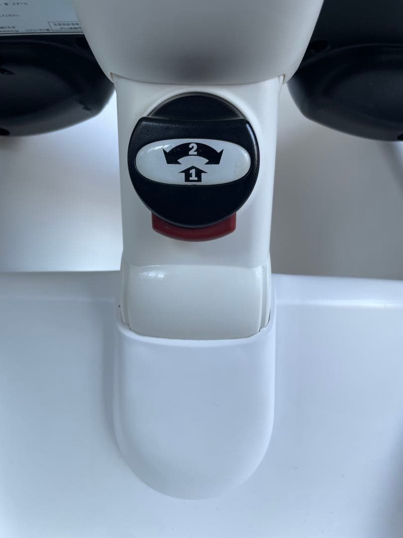 BABYBJÖRN ハイチェア ホワイト/ブラック（ハーネスなし）ベビービョルン