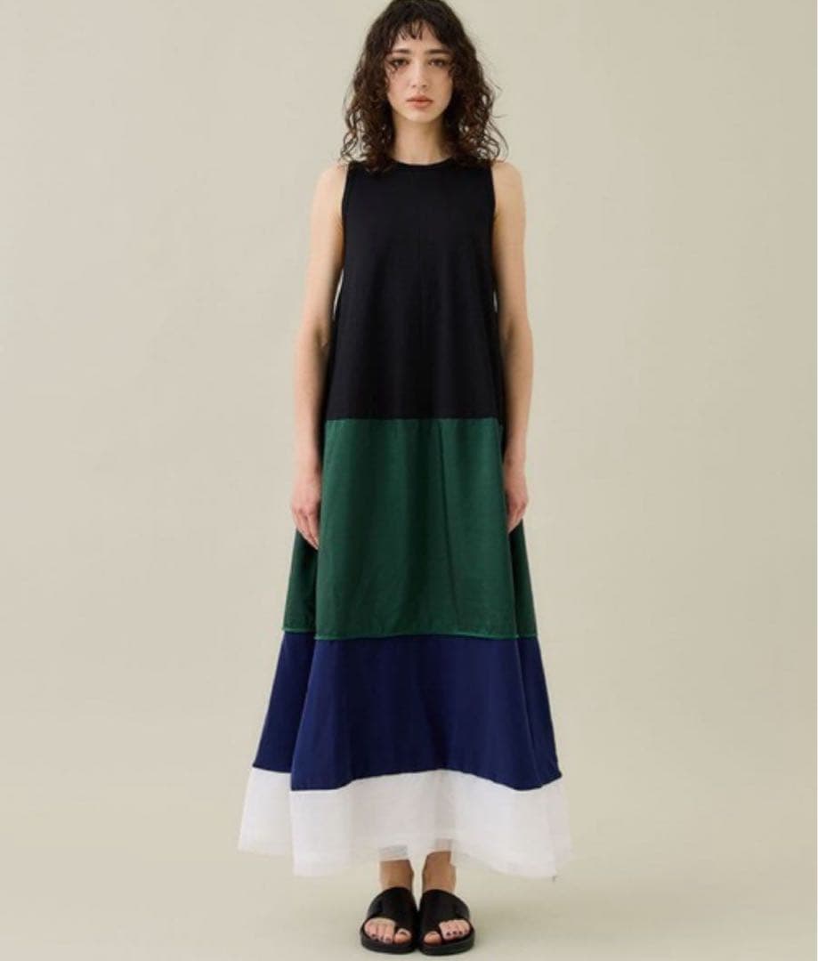 ワンピース UN3D. FABRIC MIX BORDER OP