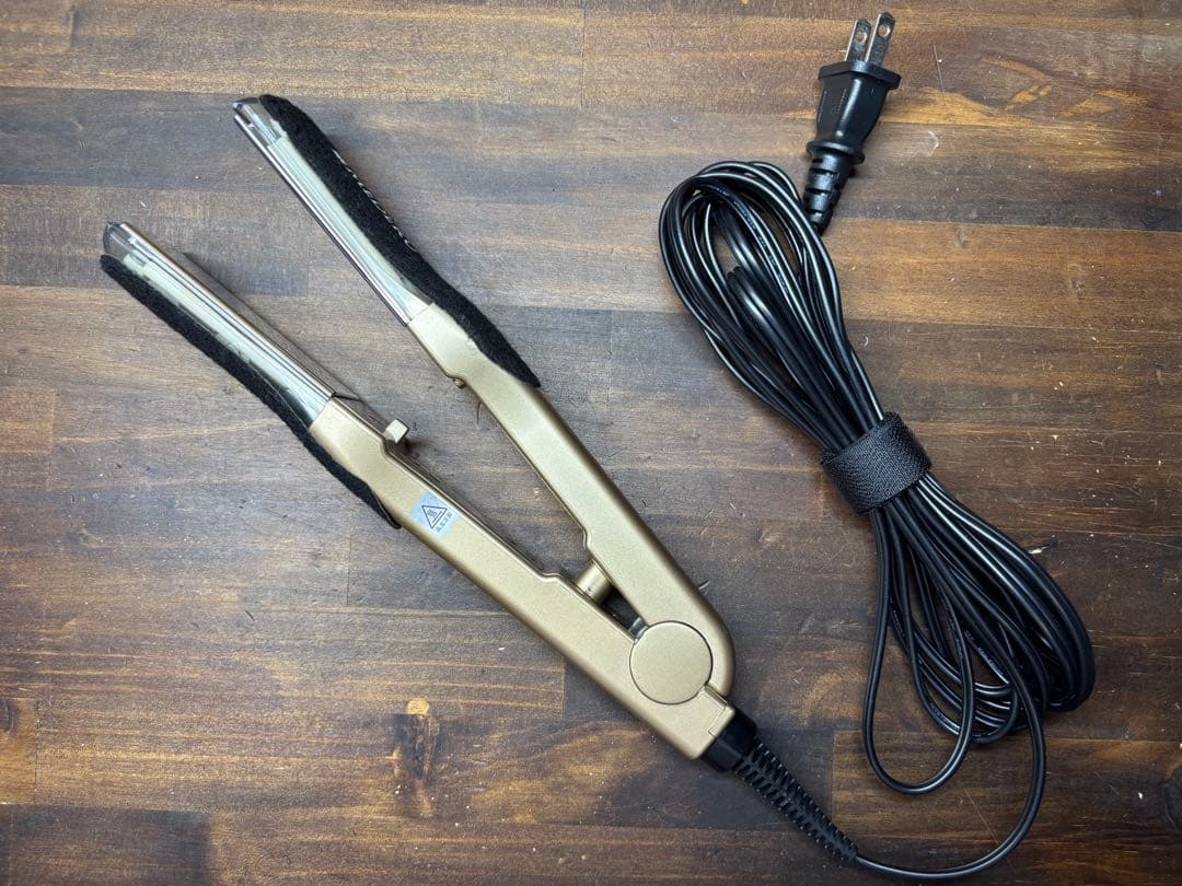 メデル　輝髪アイロン　ヘアオペ　MEDERU ストレート