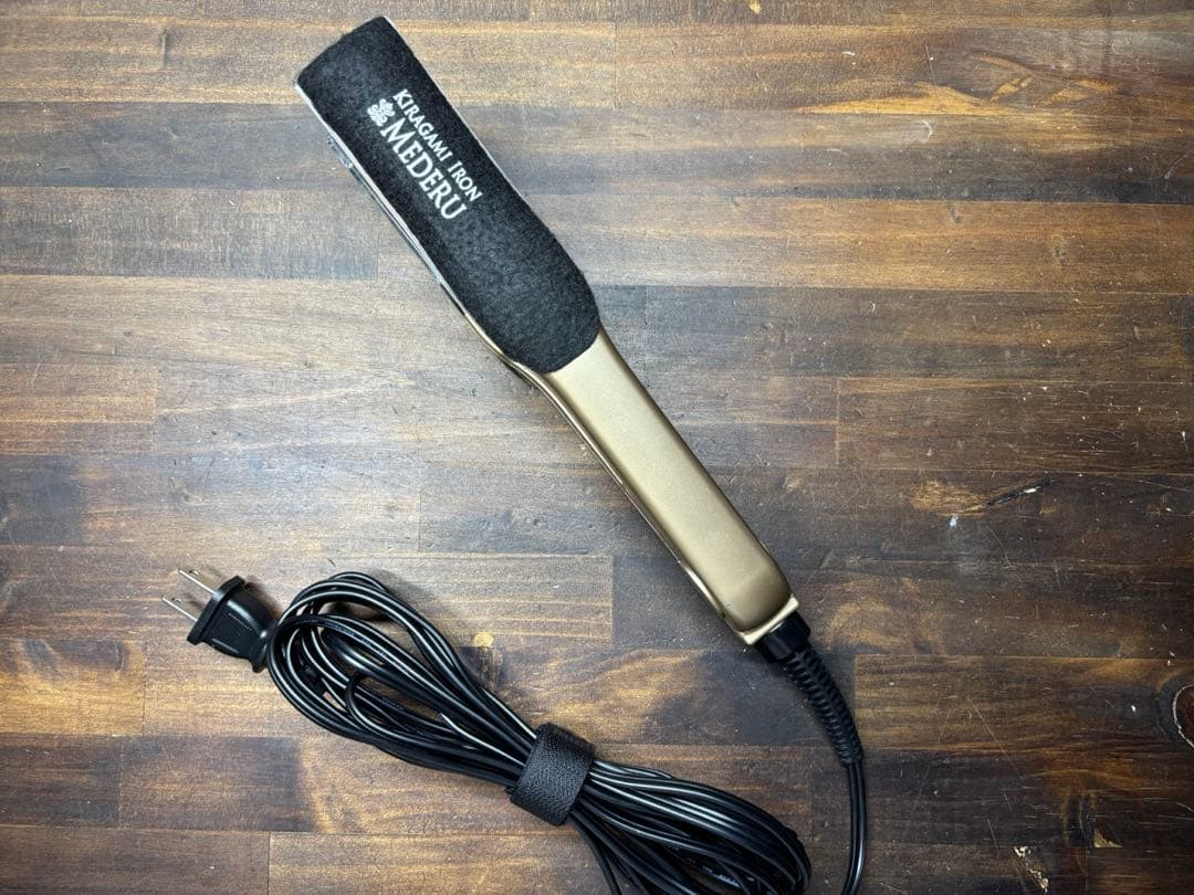 メデル　輝髪アイロン　ヘアオペ　MEDERU ストレート