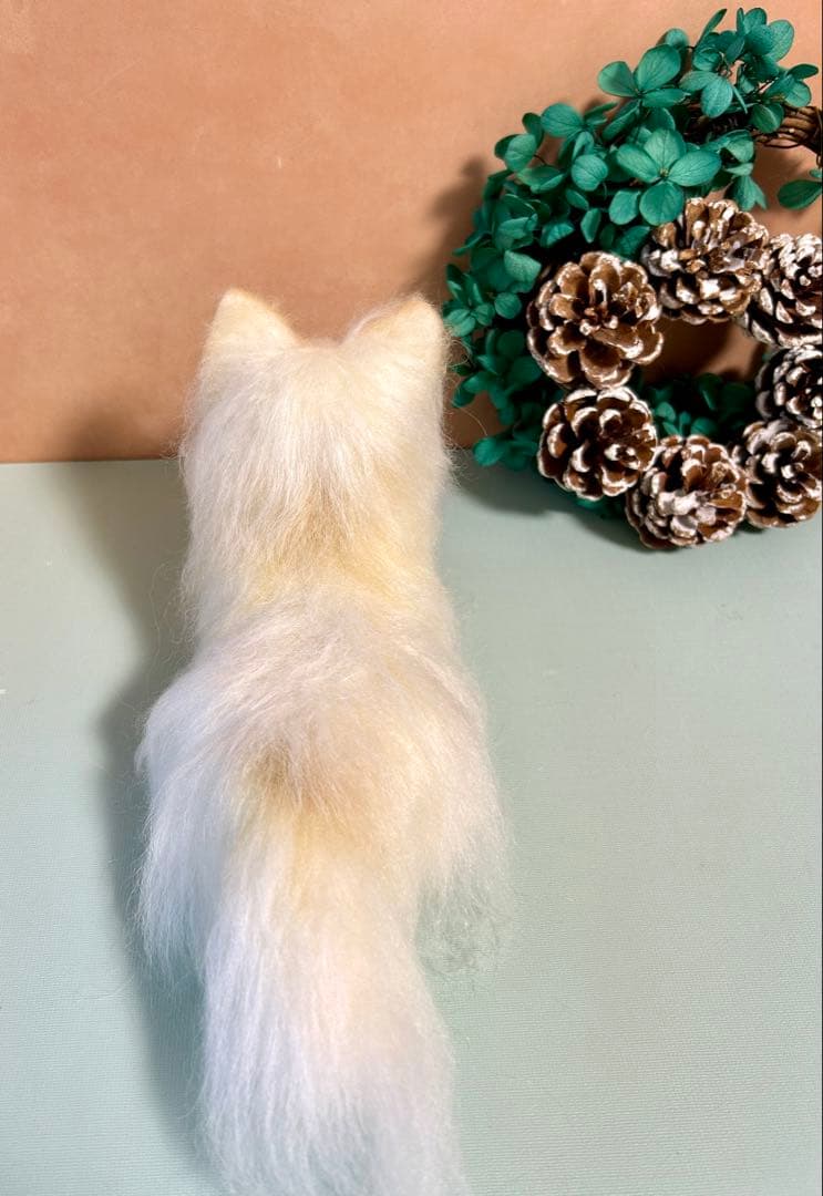 羊毛フェルト　おすましチワワ