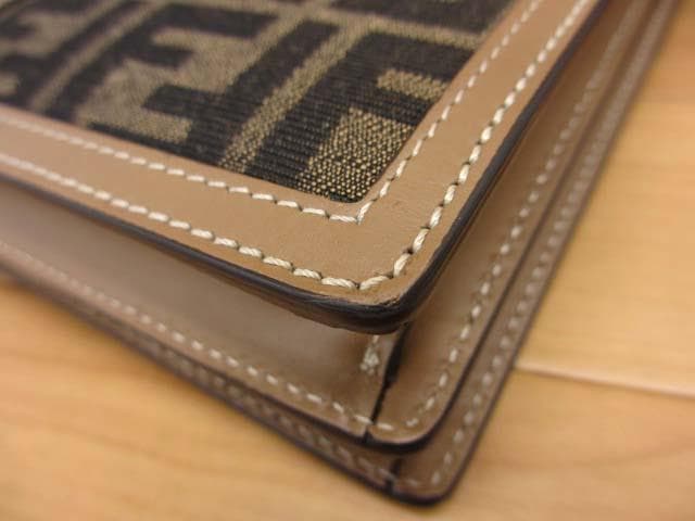 美品 フェンディ 7VA568 FFファブリック オーロック クラッチバッグ