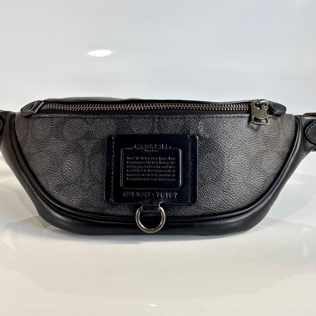 美品 COACH コーチ シグネチャー レザー ボディバッグ ウエストバッグ