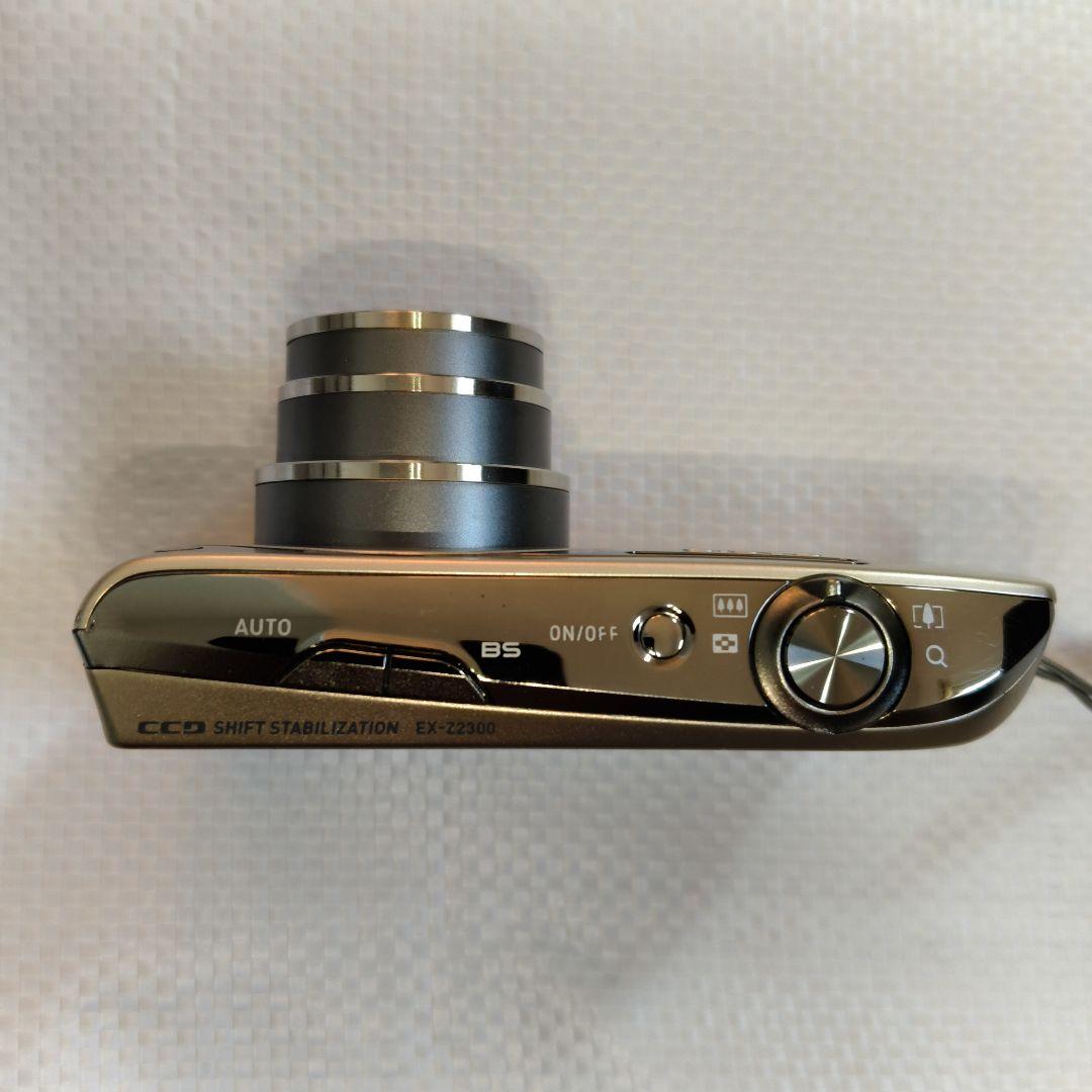 CASIO EX-Z2300 コンパクトデジタルカメラ　付属品揃ってます　完品