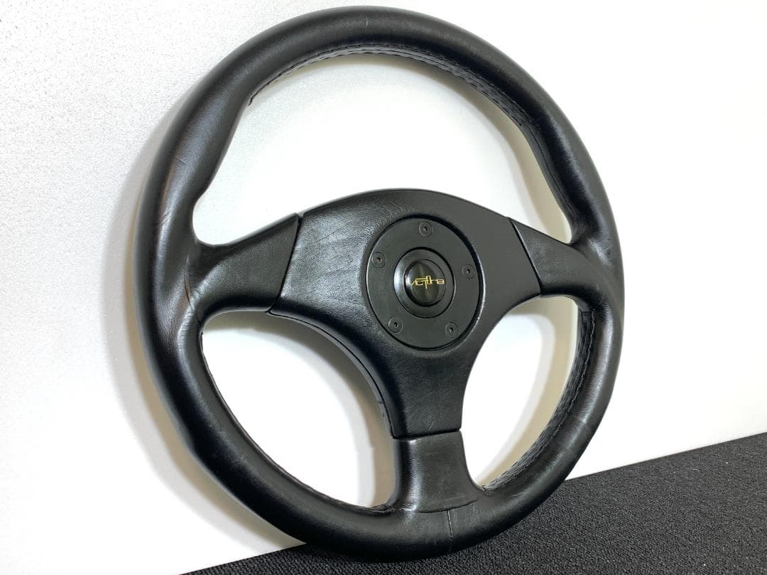 ヴィクトリア レザー ステアリング 36Φ ホーンボタン付き ヴィクトール