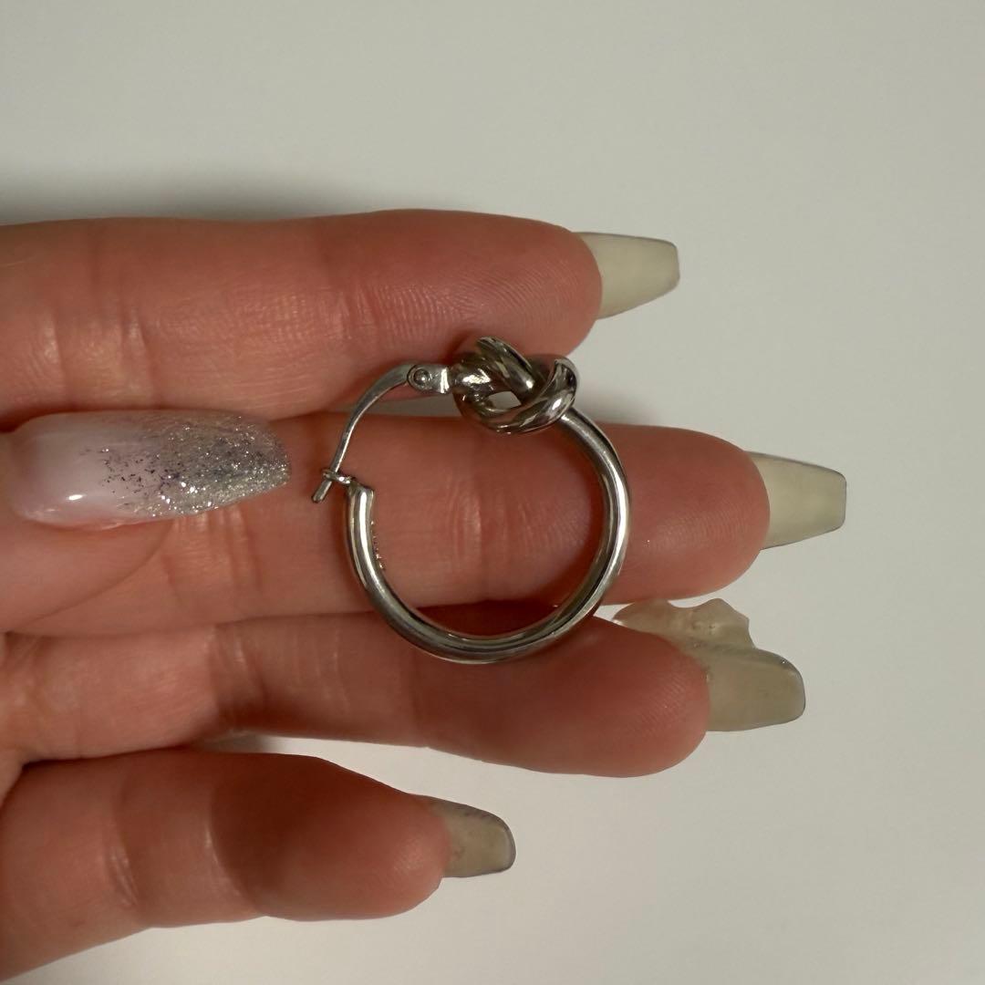 CELINE ノット スモール ループ ピアス