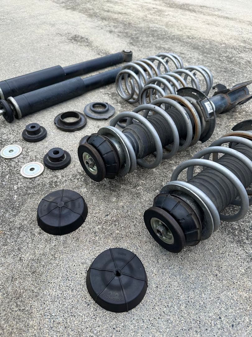 SWKダウンサス&純正ショックアブソーバー　ZC33Sスイフトスポーツ