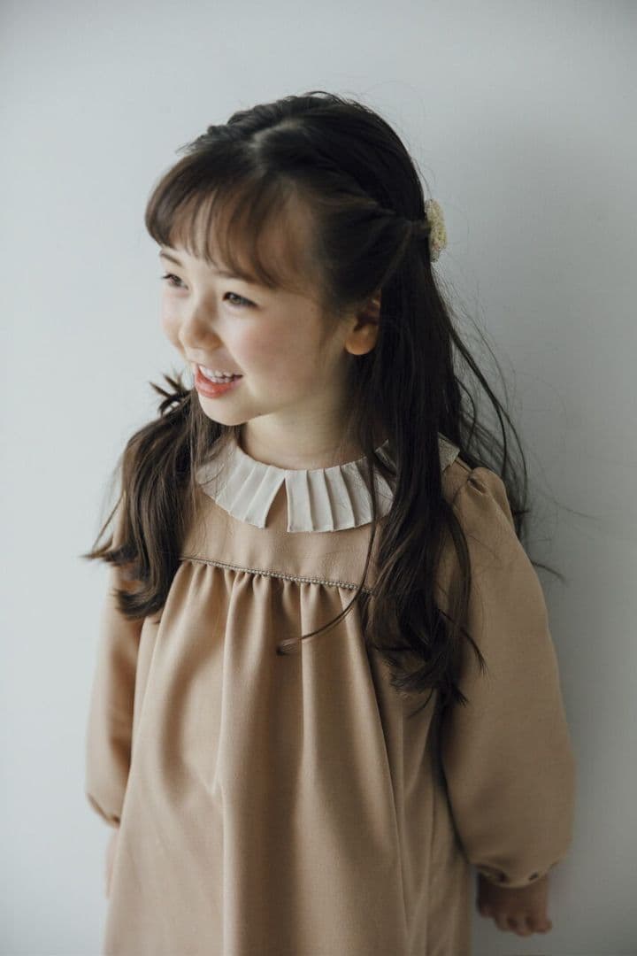 ジューンリトルクローゼットペダルドレス