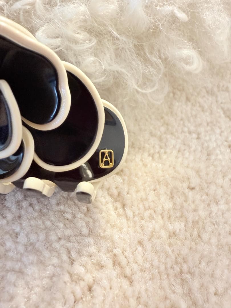 アレクサンドル　ドゥ　パリ　カメリアヘアクリップ　ブラック