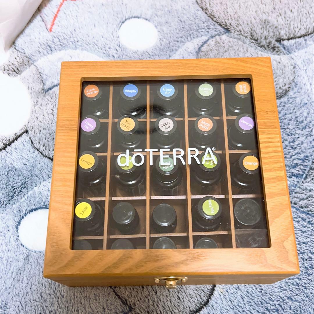 doTERRA アロマオイル収納ボックス 24本用+その他