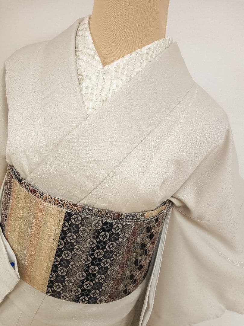 洗える色無地　花唐草地紋　ジャガード織　袷Ｍサイズ