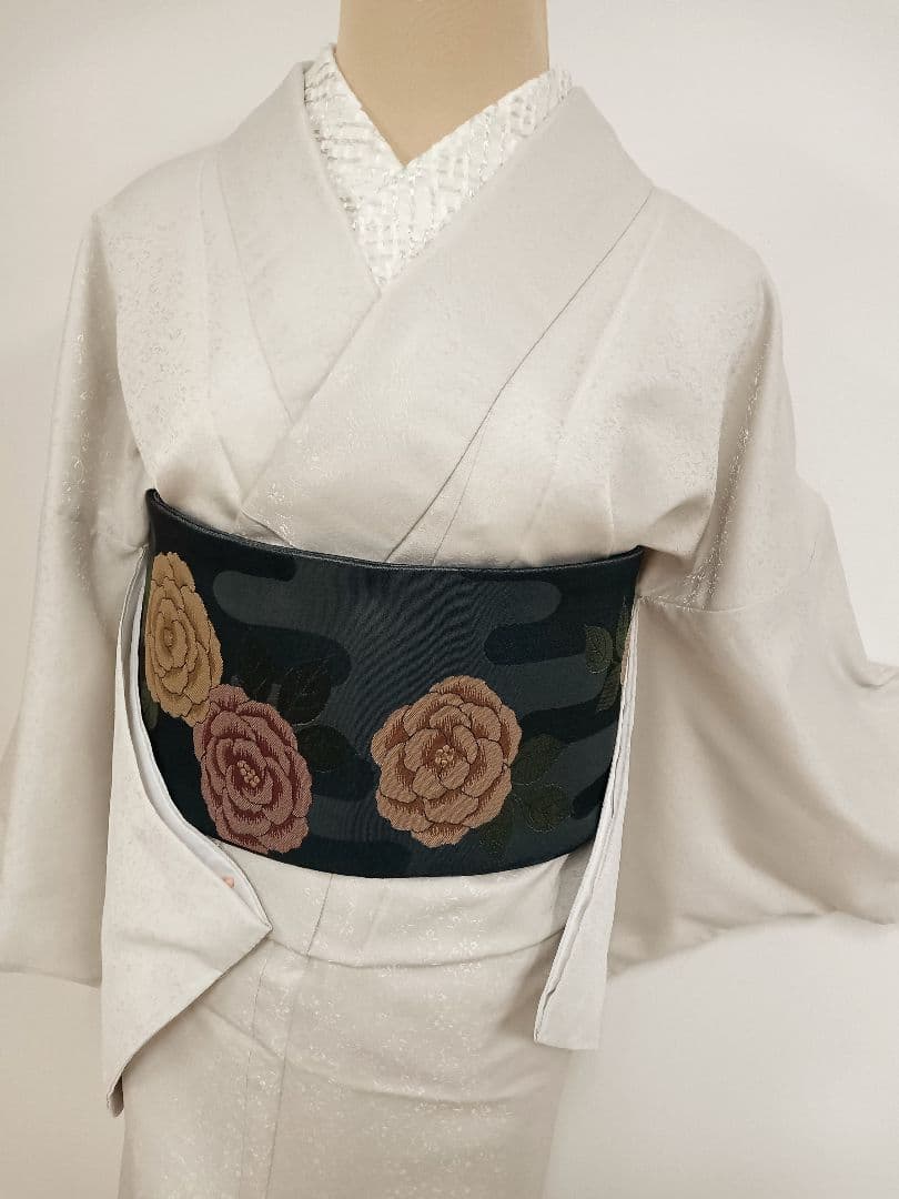 洗える色無地　花唐草地紋　ジャガード織　袷Ｍサイズ