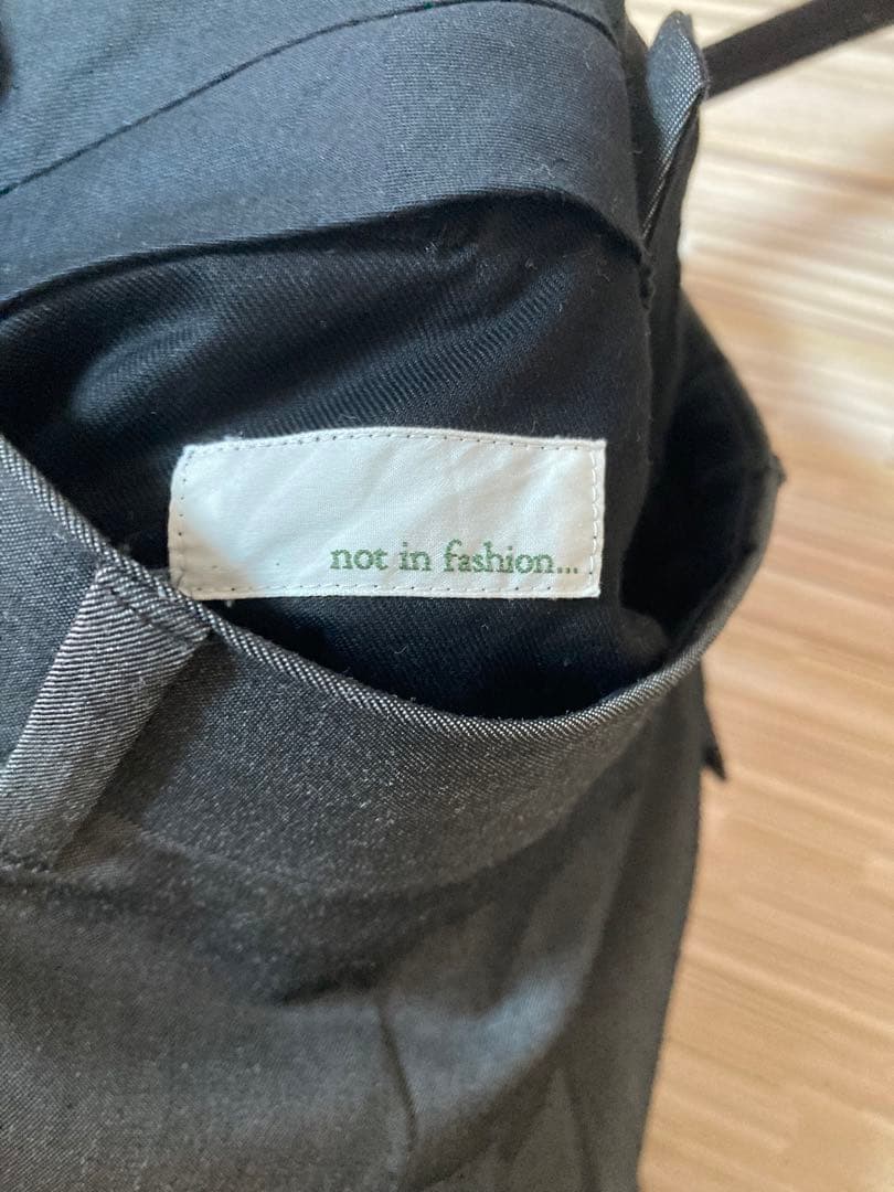 【値下げ】BIOTOP 【not in fashion..】3タックワイドパンツ