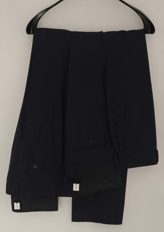 ★新品未使用！2パンツ メンズスーツ ネイビー 織柄 A7 ノータック スリム