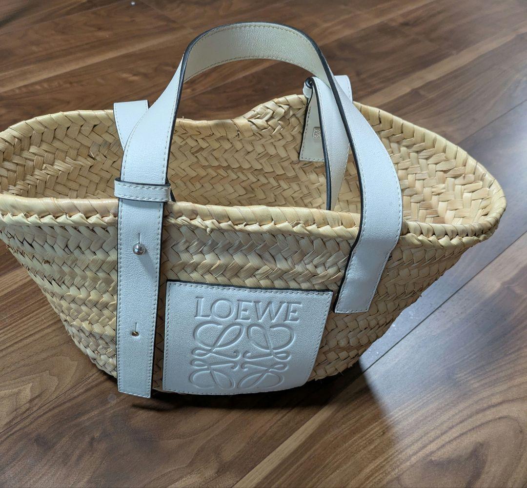 ロエベ　カゴバッグ　スモール　白