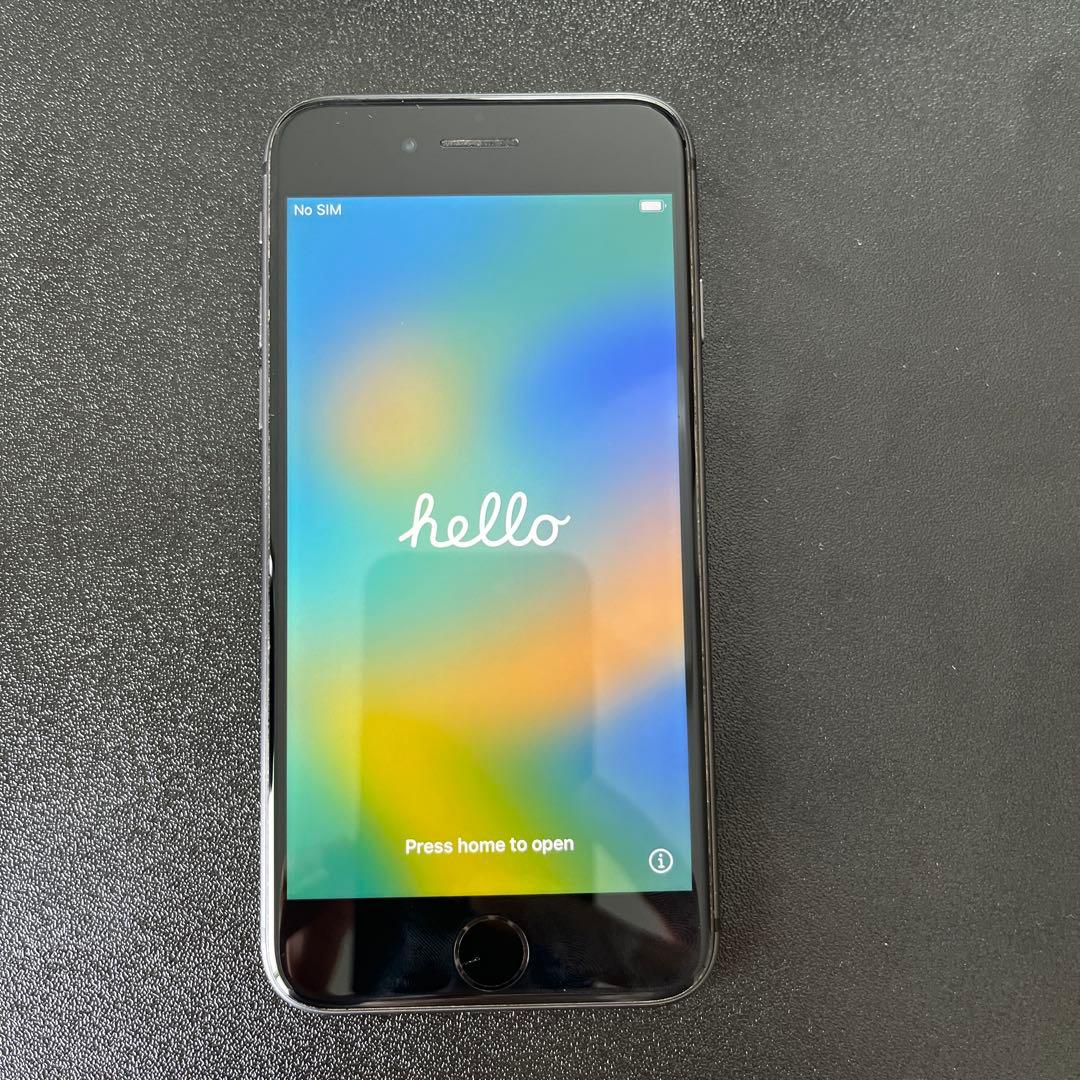 iPhone8 64GB スペースグレー本体